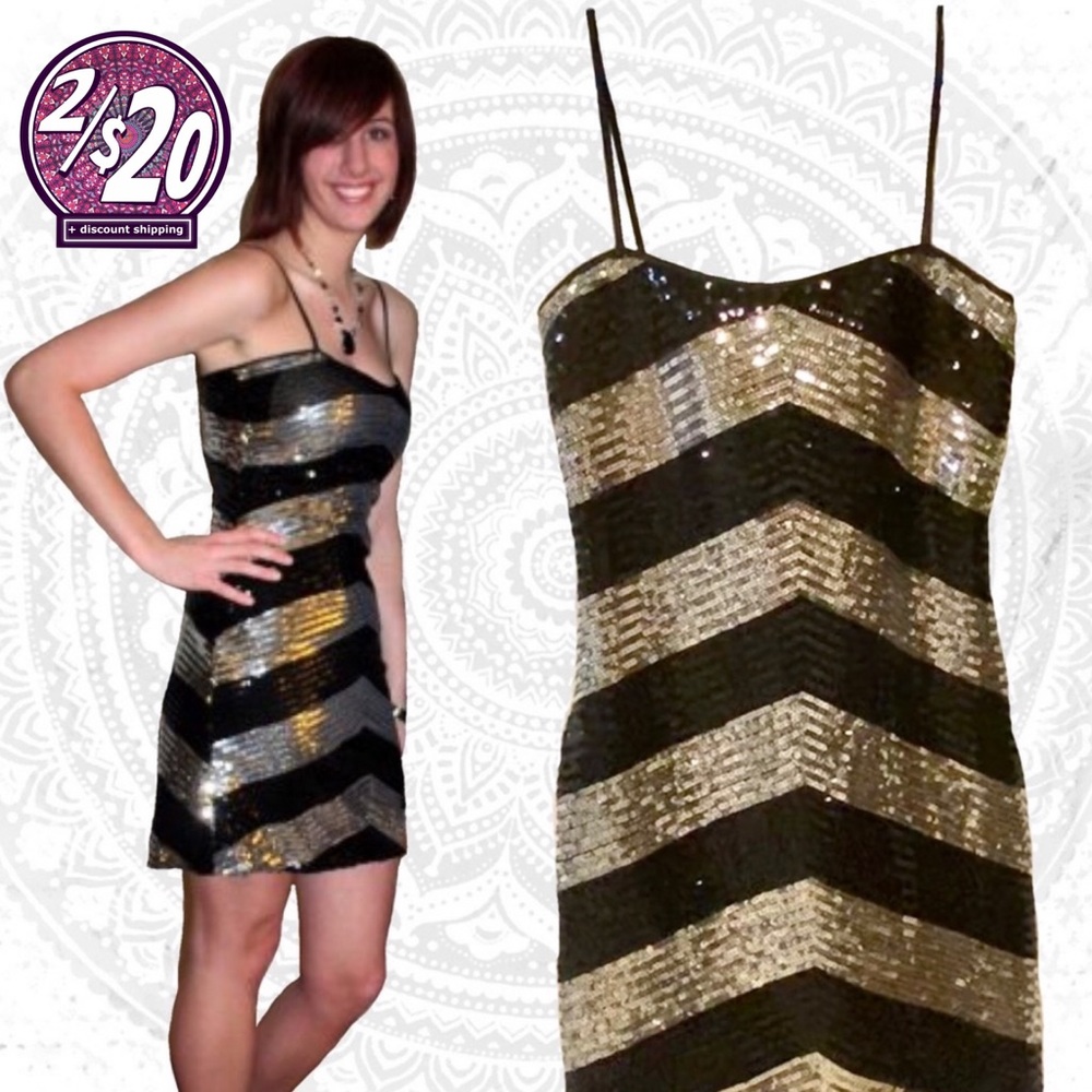 2/20 EUC Sequin Bodycon Stretchy Shiny Chevron Striped Mini Dress Sparkly NYE